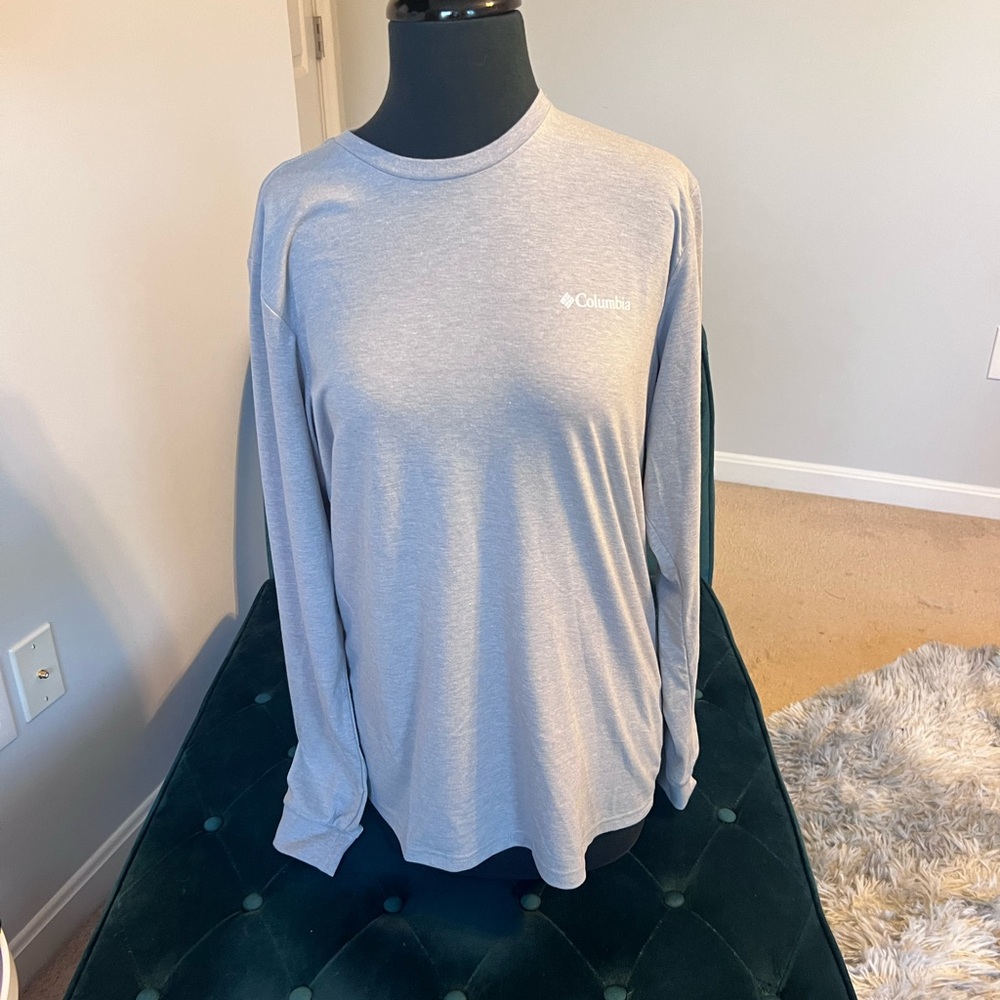 Columbia Mens Regular fit Long Sleeve T-Shirt Sz: S Gray Solid